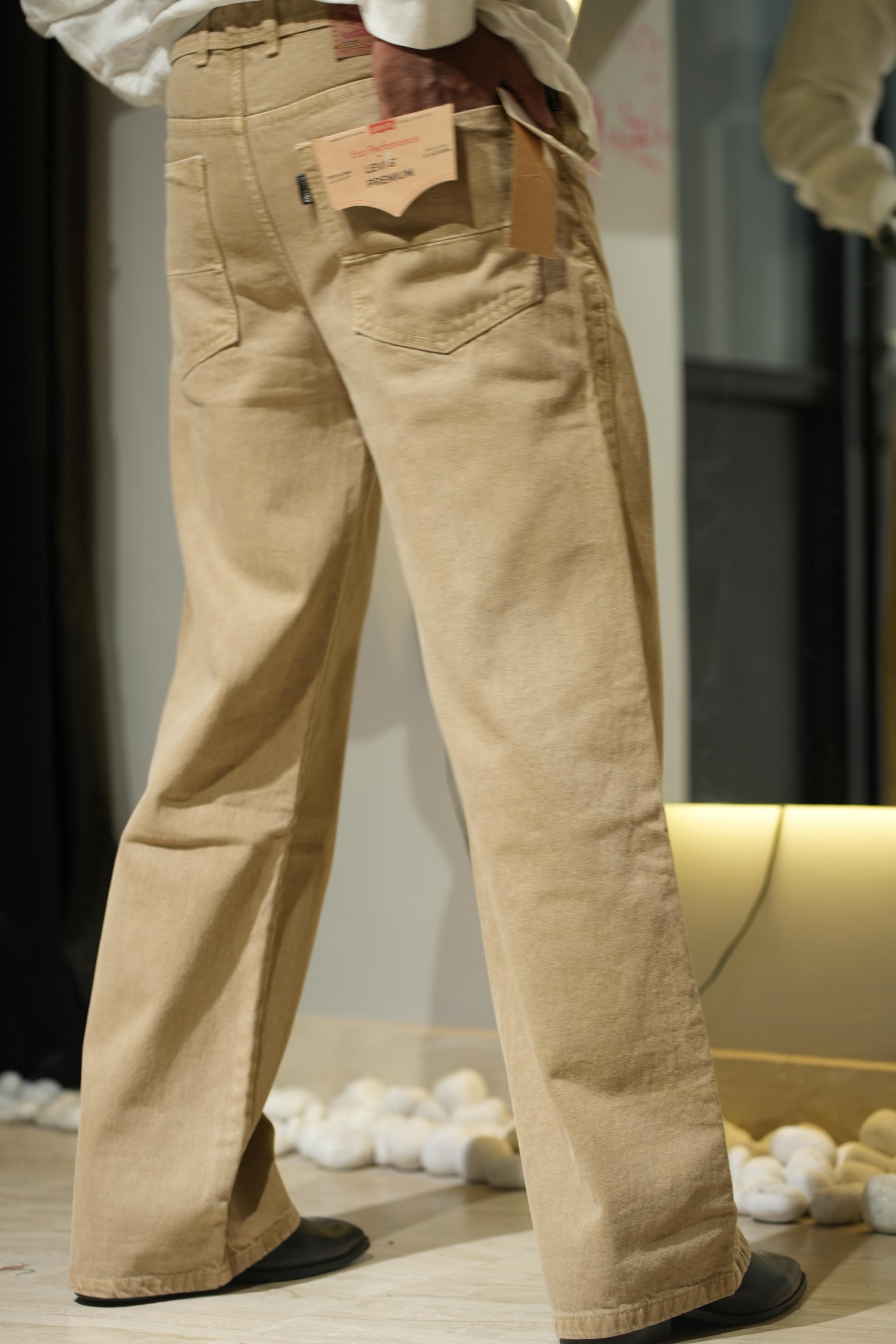 Levi’s Premium Beige Straight Fit Denim Jeans